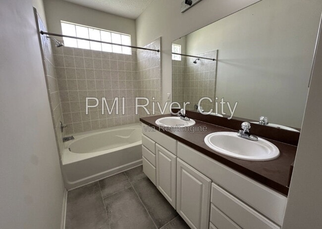 Building Photo - 8617 Ribbon Falls Ln