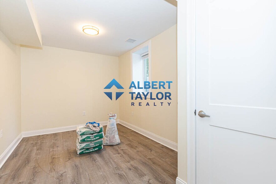 Building Photo - 5 Malvern Ter