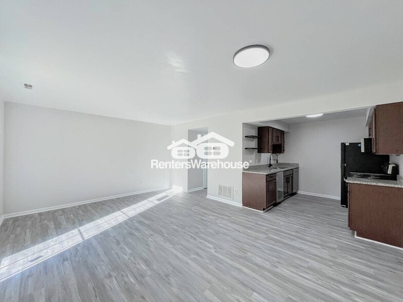 Building Photo - 1866 Olde Buckingham Rd