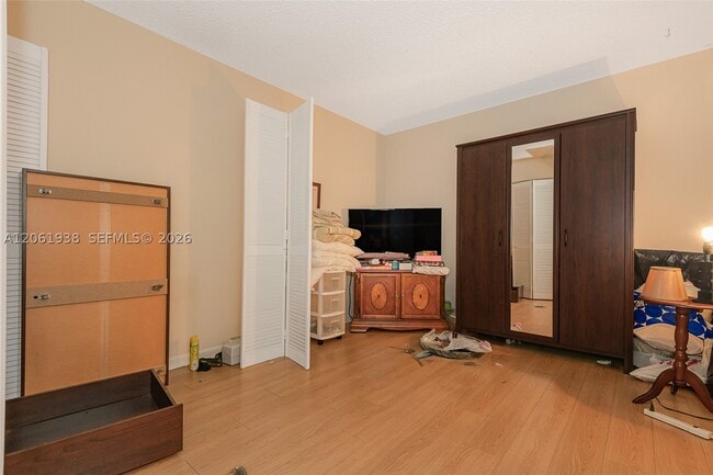 Building Photo - 6768 SW 39th St