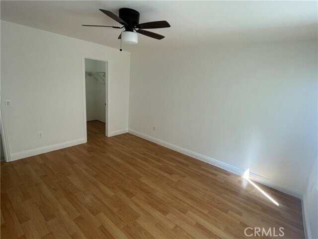 Building Photo - 22038 Vanowen St