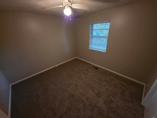 Building Photo - 17814 Batesville Pike