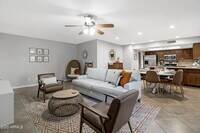 Building Photo - 5803 S Kenwood Ln