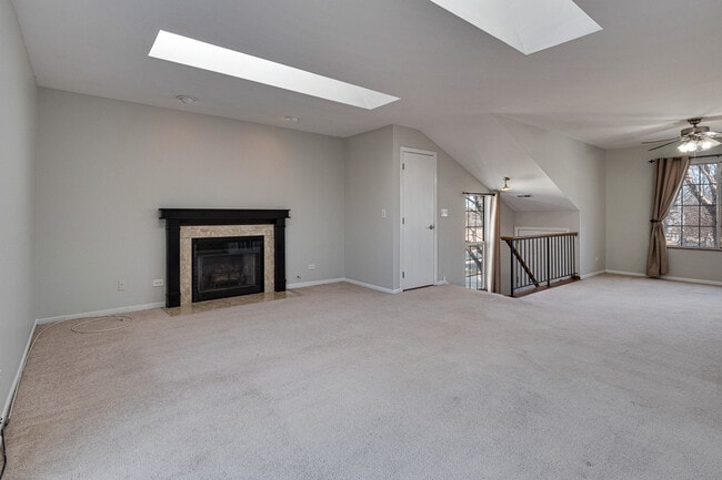 Building Photo - 972 Mallard Cir