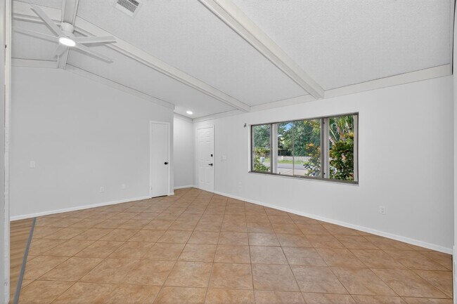 Building Photo - 12829 SW 38th Cir