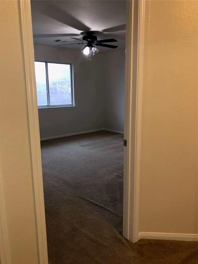 Building Photo - 3604 Roller Crossing