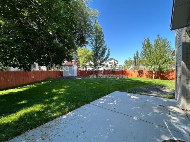 Building Photo - 690 W Konavle Ct