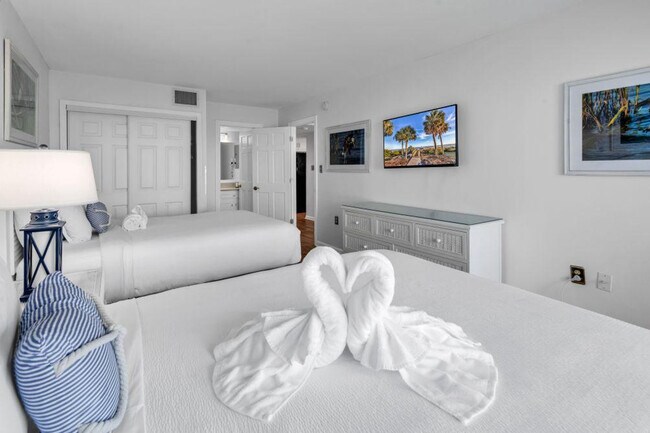 Building Photo - 2001 S Ocean Blvd