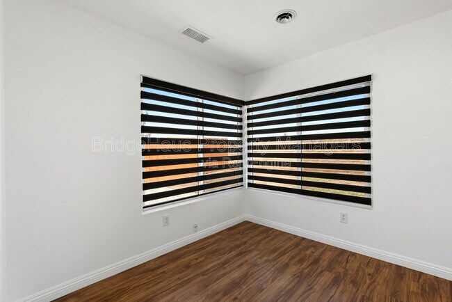 Building Photo - 11004 Collinwood Dr