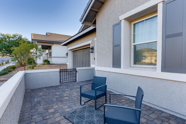 Building Photo - Charming Single-Story in Cadence with Fireplace & Entertainer’s Backyard!