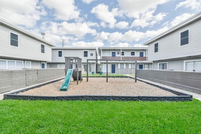 Building Photo - 8271 Stone St