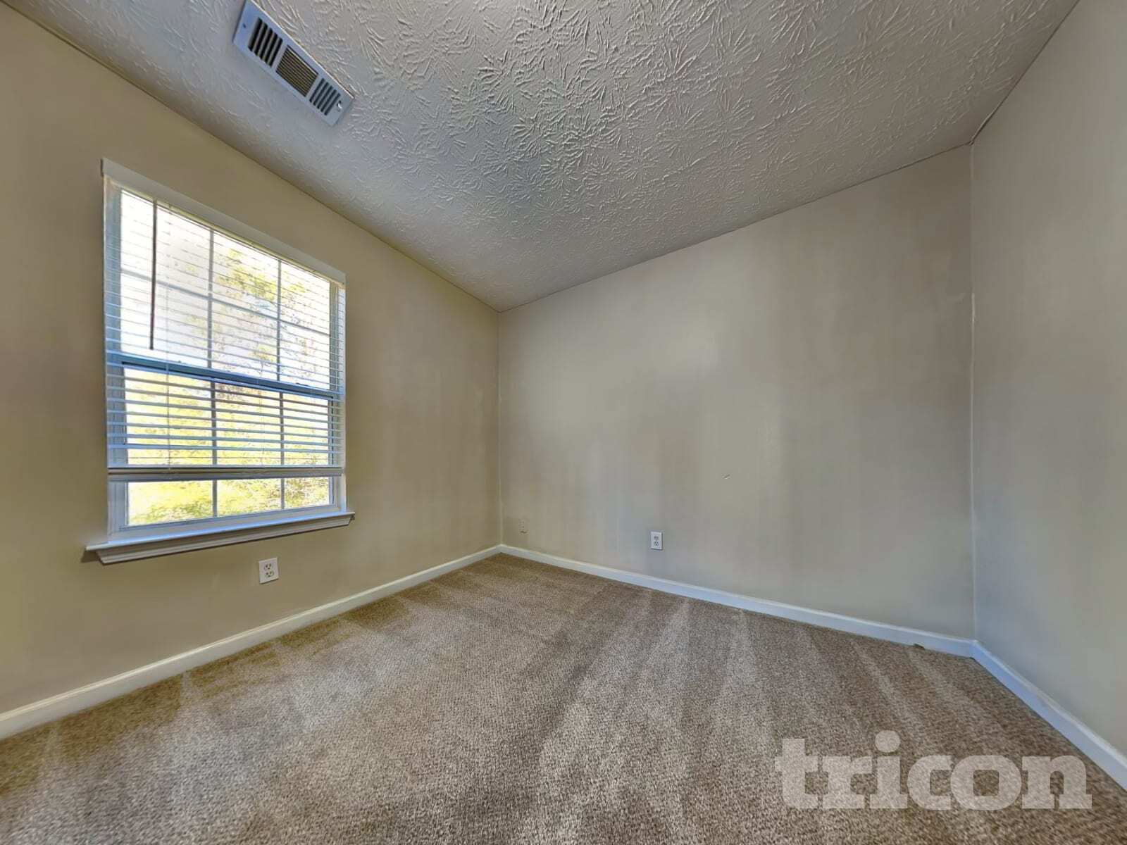 Building Photo - 1681 Riverchase Cir NE