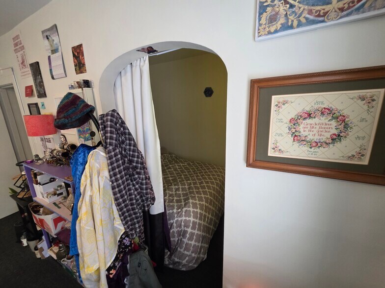 Doorway in Bedroom 1 to extra office/bed section - 226 Green St