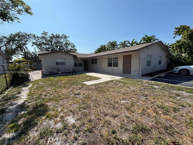 Building Photo - 1251 SW 11th Ave