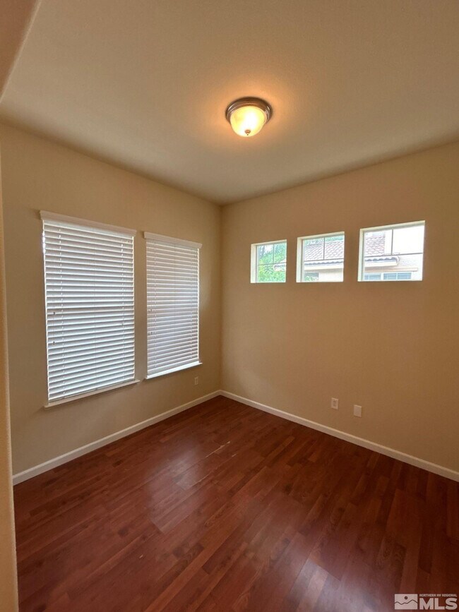 Building Photo - 3746 Deutz Dr