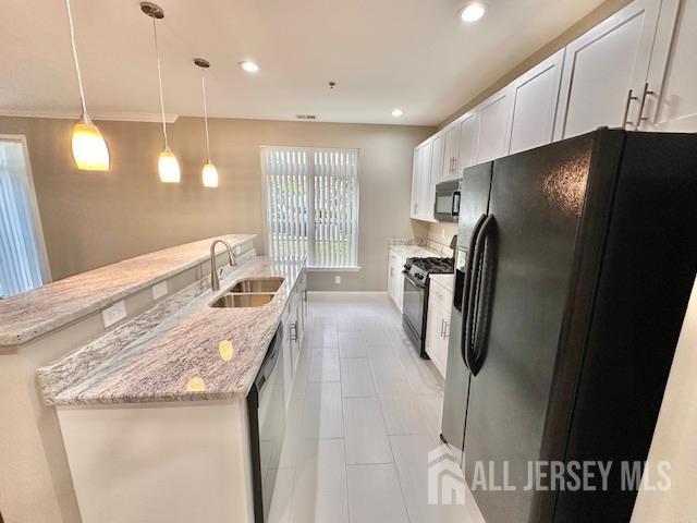 Building Photo - 6203 Fernandez Ct
