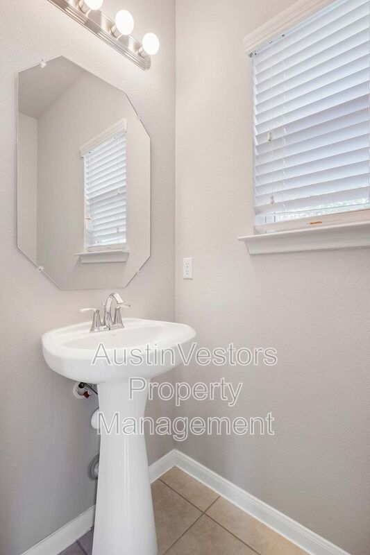 Building Photo - 18007 Malnati Dr