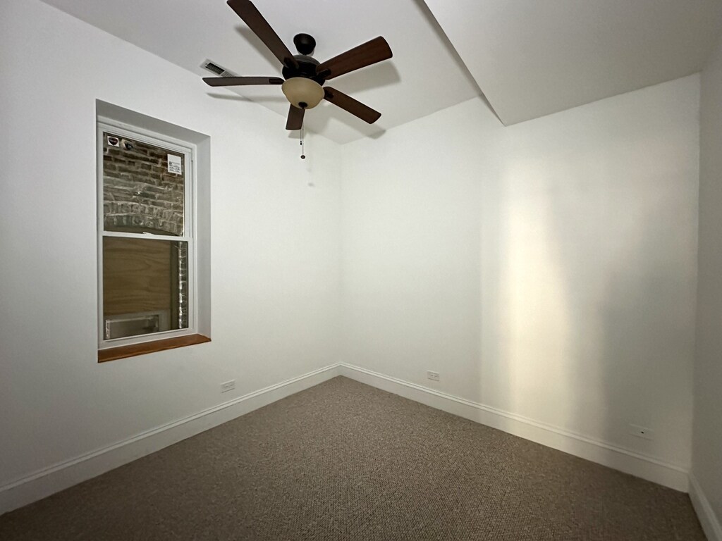 Building Photo - 1358 N Bosworth Ave