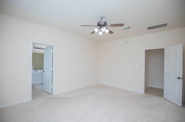 Building Photo - 7427 Boerne Creek Dr
