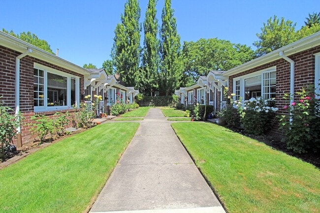 Primary Photo - 1007 NE Tillamook St