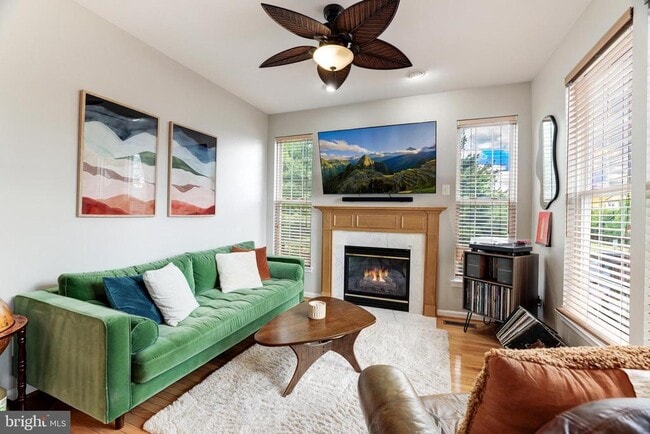 Building Photo - 2520 Banshire Dr