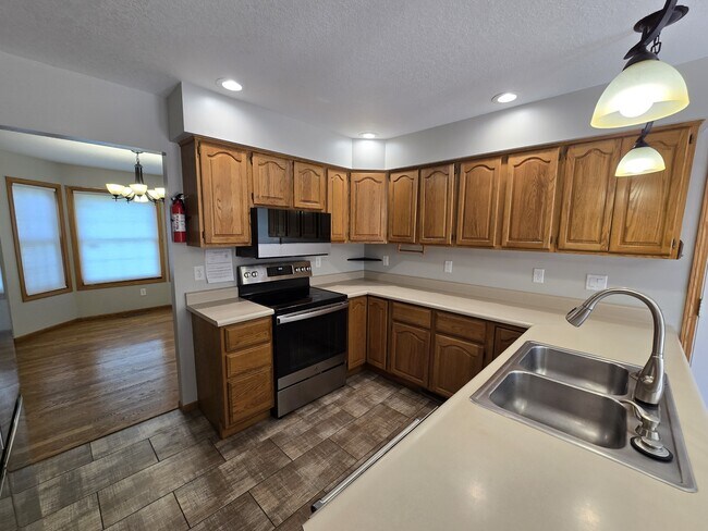 Building Photo - 4710 Donald Dr