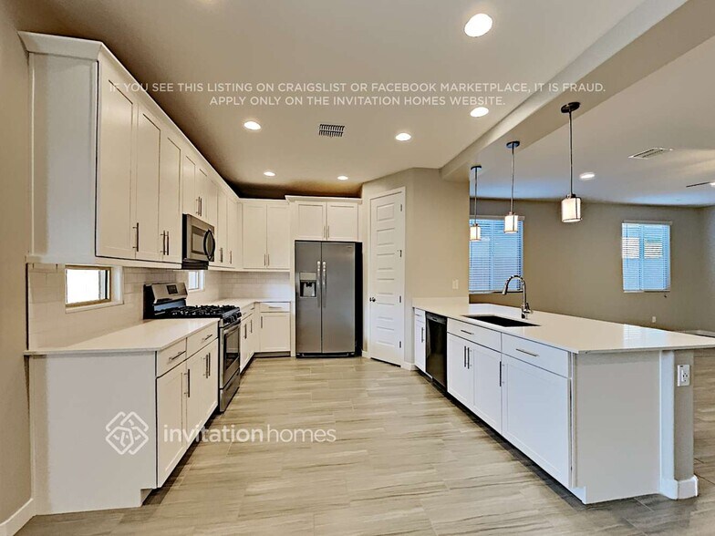 Building Photo - 19557 W Valle Vista Way
