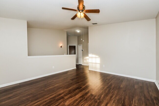 Building Photo - 12626 Adventure Dr