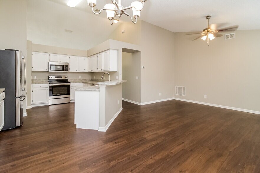 Building Photo - 15 S Cervidae Dr