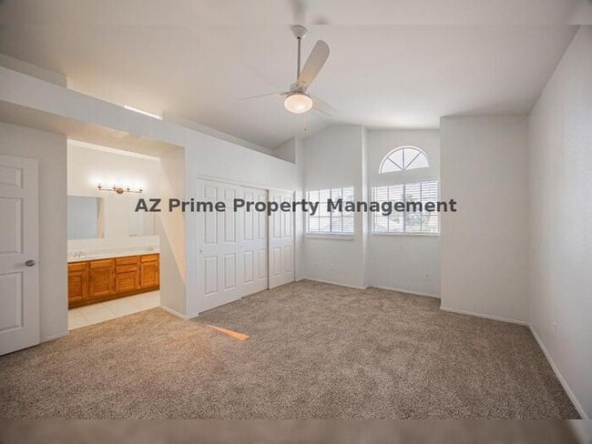 Building Photo - 489 W Carmen St