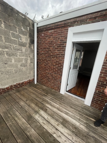 Building Photo - 1736 Rodman St