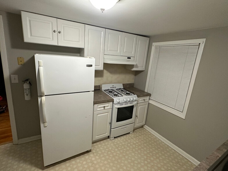 Building Photo - 714b Glen Rd