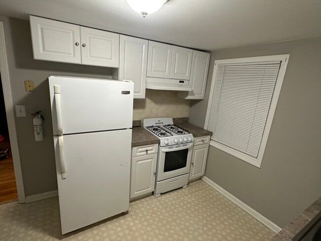 Building Photo - 714b Glen Rd