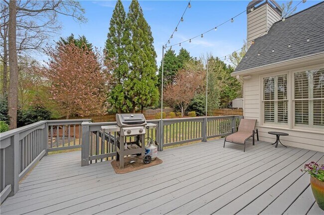 Building Photo - 5945 Broadwater Tr
