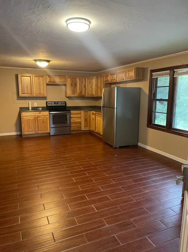 Building Photo - 153 Payne Branch Rd