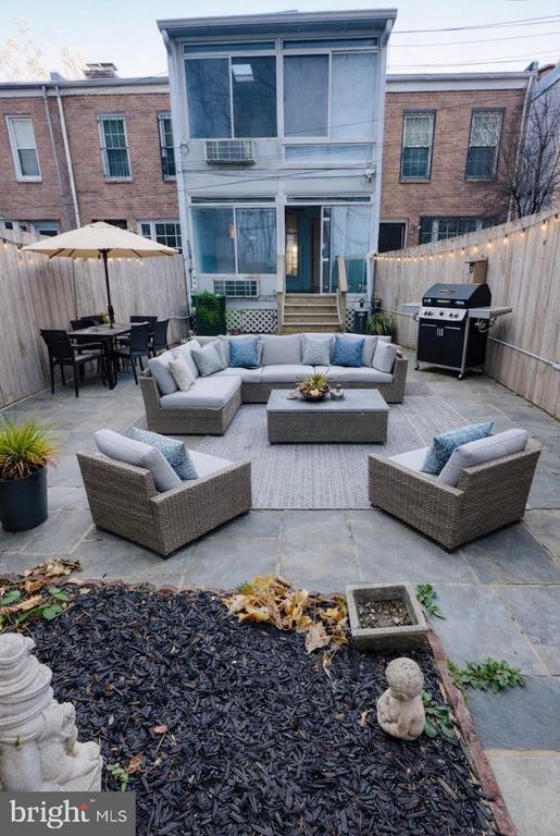 Building Photo - 2420 I St NW