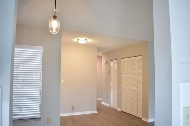 Building Photo - 1702 Aura Ct