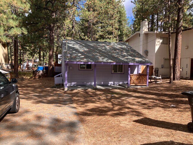 Building Photo - Furnished cabin for short term or long ter...