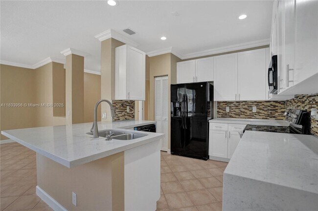 Building Photo - 797 Chimney Rock Rd