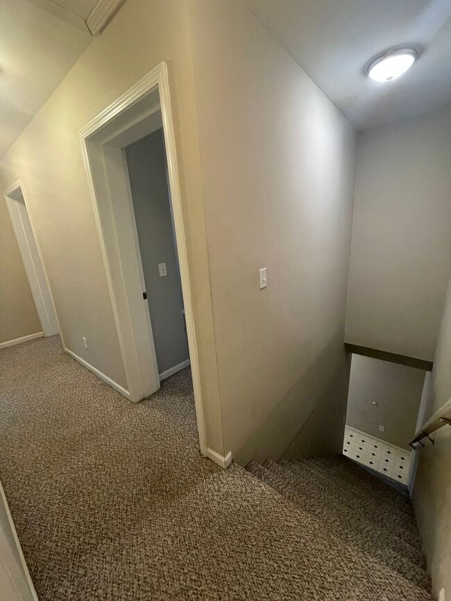 Building Photo - 230/232 Brookridge Rd.