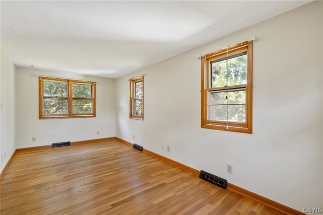 Building Photo - 107 Overlook Dr