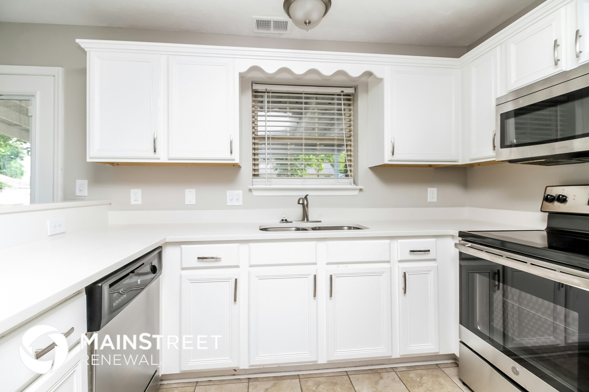 Building Photo - 713 Alisa Cove