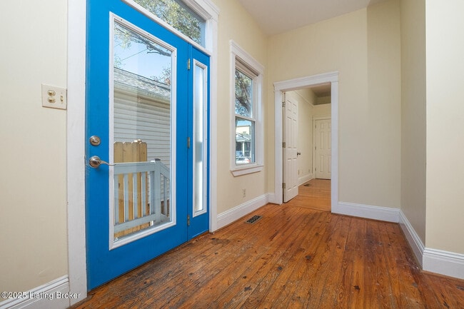 Building Photo - 1510 E Breckinridge St