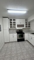 Building Photo - 15420 SW 81st Circle Ln