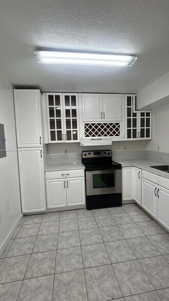 Primary Photo - 15420 SW 81st Circle Ln