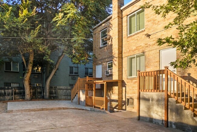 Building Photo - 1364 Lafayette St