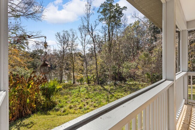 Building Photo - Executive Lakefront in Gainesville - Available NOW