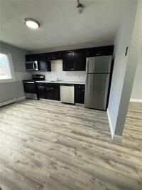 Building Photo - 9 Melton St