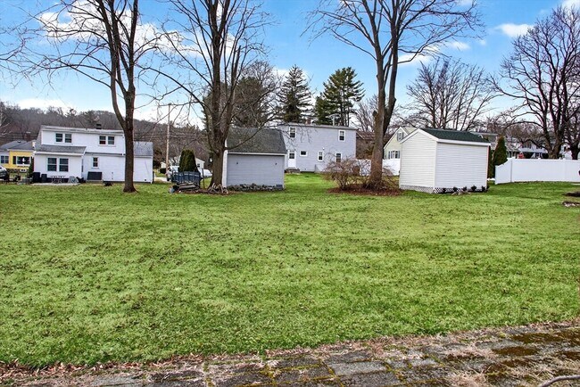 Building Photo - 30 Brookhaven Rd