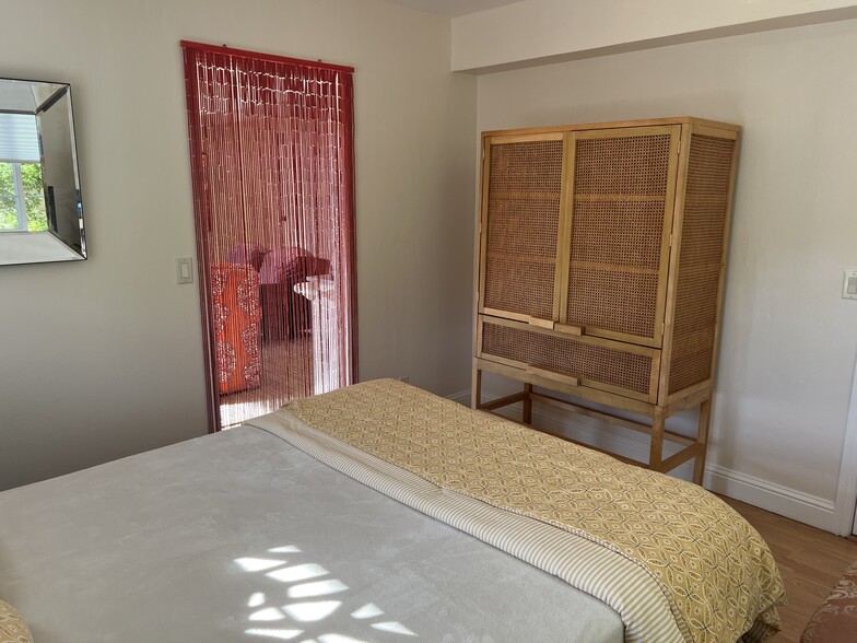 Building Photo - 490 El Granada Blvd